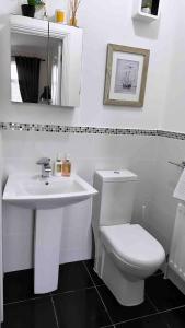 Beautiful Bedroom En-suite hotel standard