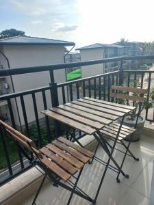 COZY Two BEDROOM APARTMENT- YAKKALA