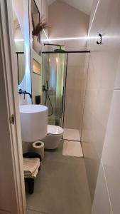 Estilosa casa golf suites