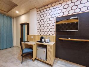 Vella marina group of hotels Biaspushp #Five-star feeling#3 Star hotel#free parking #mountain view# Best hotel in Dalhousie