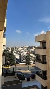 Modern 2BR Apartment in Deir Ghbar