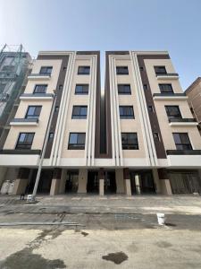 Luxury 2BR Apartment -Prime Area