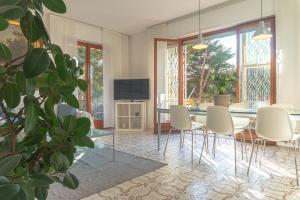 Casa Mimosa a 2 Passi dal Mare con Garage