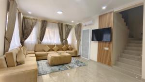 Villa Dalia Puncak H11-11