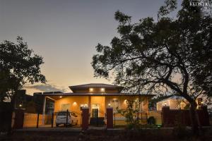 EKOSTAY - Pinewood Villa