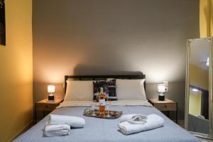 Bill Kostas Central Apartment