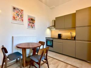 Luxury Suits Royal by Rikas Hotels