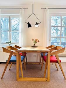 Parkblick Duo- 6 Personen- Balkon- Waschmaschine- Parkplatz