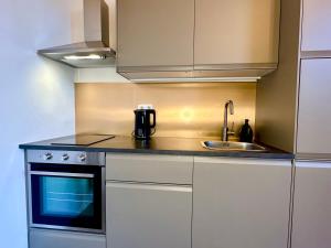 Luxury Suites Royal by Rikas Hotels