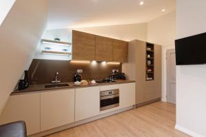 Homely micro studio at 4th floor- Marylebone area.