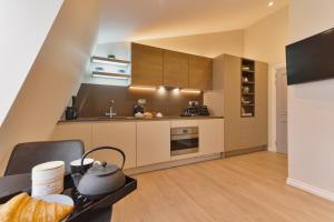 Homely micro studio at 4th floor- Marylebone area.