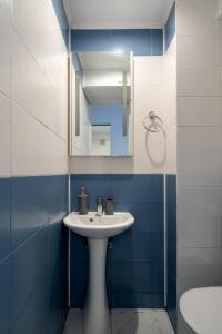 Shangri La Central Loft