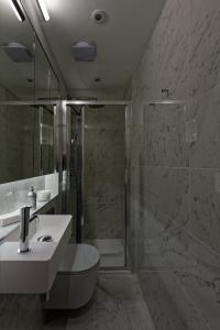 At 3rd floor-10min walk to Famous Portobello Road