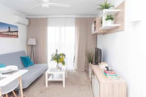 NEW Apt Relax Home a 150 m del mar, WIFI y Piscina
