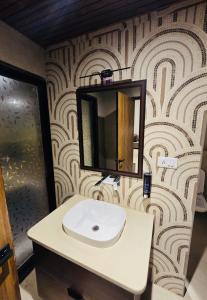 2BHK Luxurious Farmhouse with garden Gauris Farm