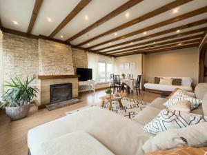 Chalet con piscina, jacuzzi y vistas al mar, a 5 min del puerto de Cudillero