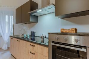 GuestHost - Classy Apartment with parking