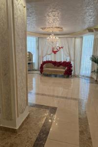 Luxury 3 bedrooms apartment for rent in a sheikh zayed compound