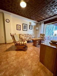 Acequión Beach Apartment with Garage, Lift & Terrace