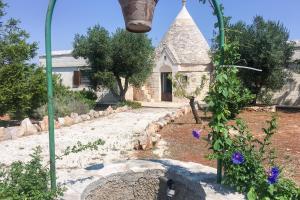 Trulli delle Acacie by Perle di Puglia