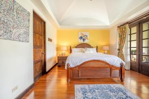 Dream House in prestigious Hacienda Pinilla