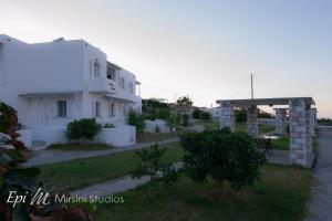 Mirsini Studios Paros Greece