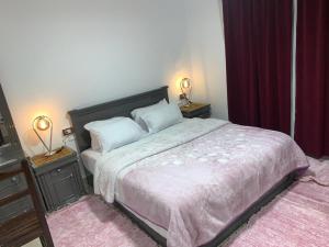 Apartments with hotel services 12 swimming pools around 15 minutes from Sharm Elshakh international airport direct in peace street 5 minutes between old market and Nama by