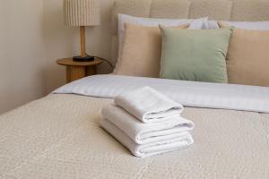 Saska Kępa Lavish Studio by BookingHost