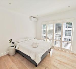 Spectacular family home in Umhlanga- walk to the beach