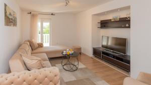 Villa Katarina - Makarska by Villas Guide