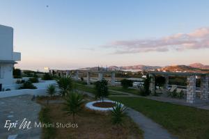 Mirsini Studios Paros Greece