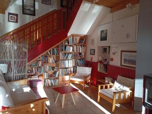 Gîte détapes et tables dhôtes, Le Chalet dAmbre