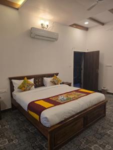 Royal Portico Villa & Resort