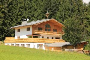 Chalet Findeisen - Apartmány, Ramsau am Dachstein
