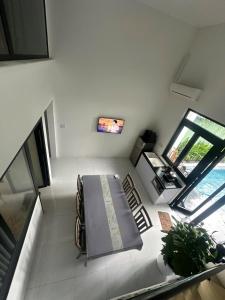 Tinys Villa - Near Beach, Moutain, Pool with Jacuzzi