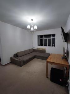 Ely Renting