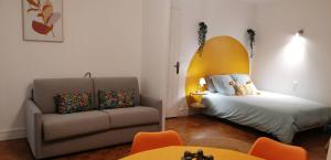 Calme avec grand balcon - 20 mn champs élysées