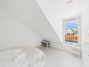 Charming 2BR steps from Castelo De S. Jorge | By Airnest