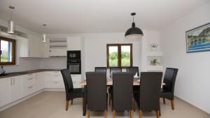 Villa Modriola - Makarska by Villas Guide