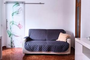 Vatican Museums Balcony Apartment - Fast Wi-Fi & Metro Nearby