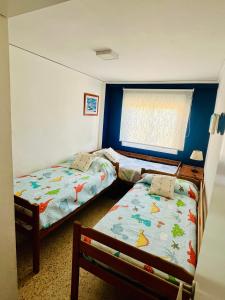 Muy cerca del mar, dos habitaciones