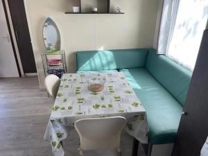 Bungalow accueillant avec vue sur la mer à Bernières-sur-Mer