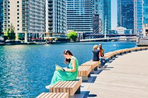 4 Bedroom House Central London - Free Parking