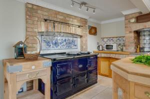 4 Bed in Harpley oc-1989