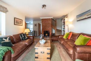 3 Bed in Eastbridge oc-cob