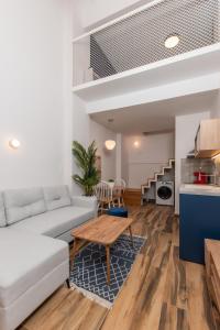 Modern Loft with Parking near White Tower