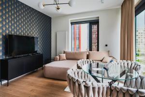 Towarowa Towers Apartments