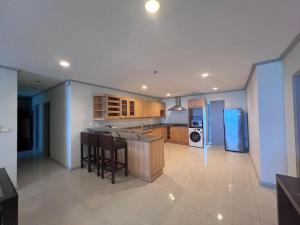 Patong Beachfront Tower 30 Floor Penthouse