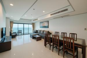 Patong Beachfront Tower 30 Floor Penthouse