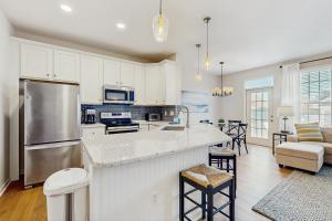 Bear Trap Dunes -- 13 Village Green